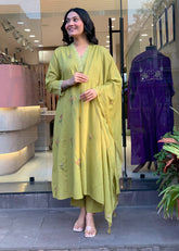 Designer Ethnic Roman Silk Kurti Pant Dupatta Set
