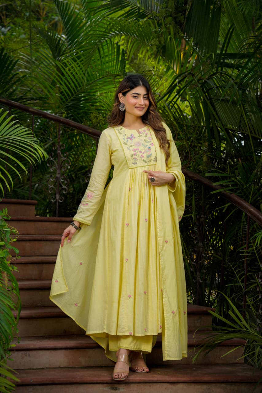 Amazing Beautiful Pair Of Top-Bottom & Dupatta Collection